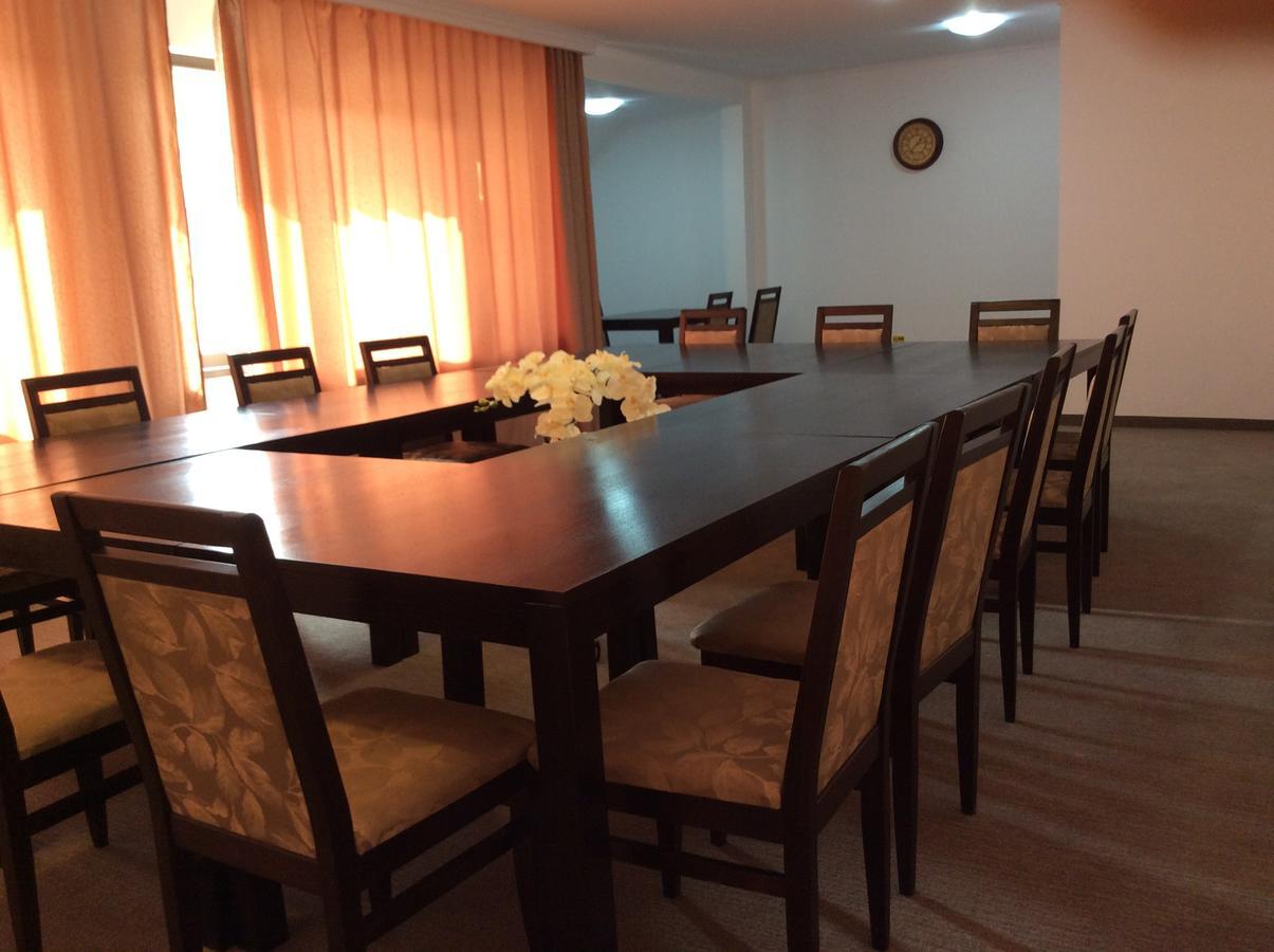 Flori De Mar Hotel Poiana Mărului Екстериор снимка
