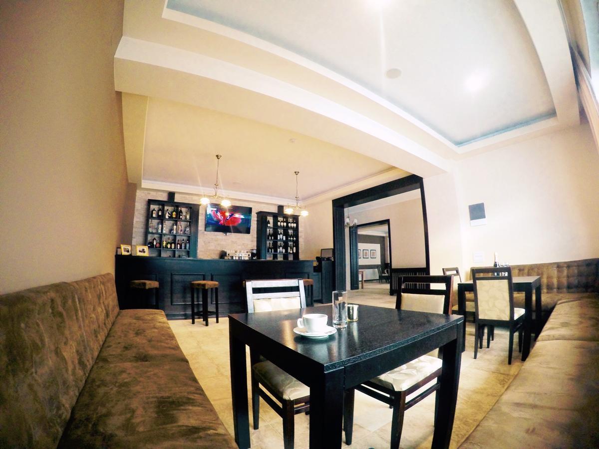 Flori De Mar Hotel Poiana Mărului Екстериор снимка