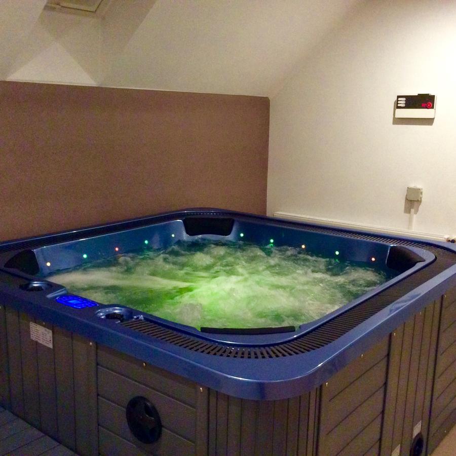 Flori De Mar Hotel Poiana Mărului Екстериор снимка