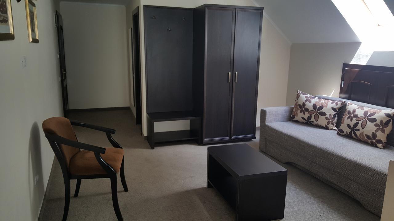 Flori De Mar Hotel Poiana Mărului Екстериор снимка