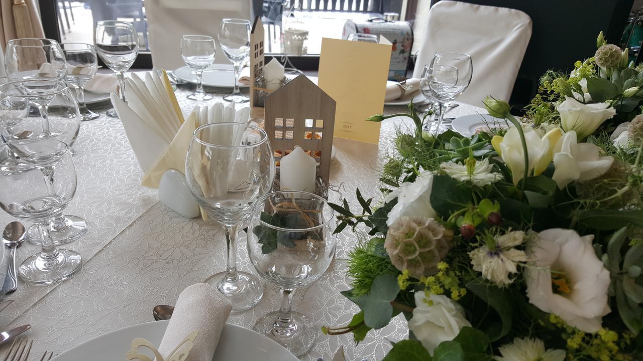 Flori De Mar Hotel Poiana Mărului Екстериор снимка